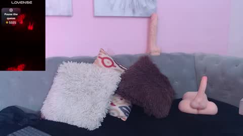 Snapshot of connie_haze chatting on October 8, 2025, 8:28 pm Connie online show from October 8, 2025, 8:28 pm