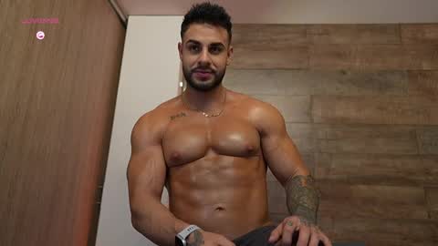 connor_h1 online show from April 7, 2026, 5:41 am