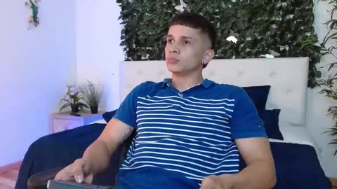 Connor King1 online show from December 18, 2024, 1:12 pm