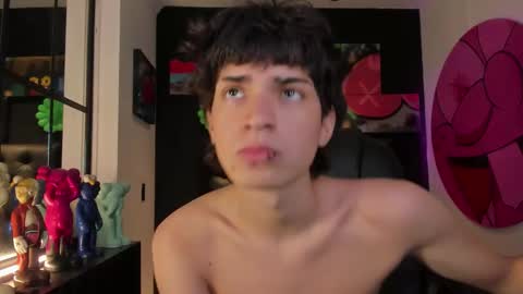 Snapshot of connor_stone_ chatting on November 23, 2025, 7:46 pm connor_stone_ online show from November 23, 2025, 7:46 pm