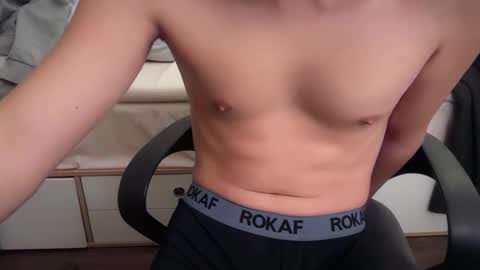 coocoonutboy online show from February 3, 2026, 3:17 pm