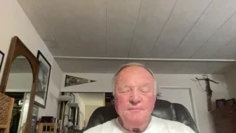 cookoosnest online show from September 26, 2025, 3:21 am