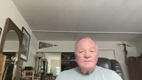 cookoosnest online show from October 12, 2025, 3:11 pm