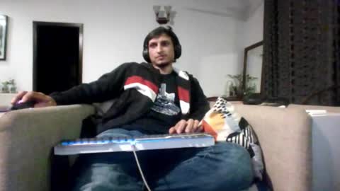 Cool2Buddies online show from January 5, 2026, 11:41 pm