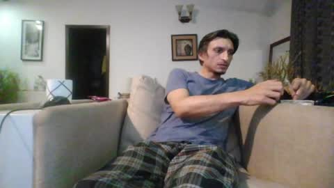 Cool2Buddies online show from April 26, 2026, 1:42 pm