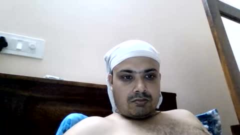 Cool Breeze09 online show from May 25, 2026, 7:03 am