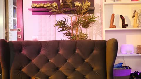 Ginger The Cringer online show from February 6, 2025, 9:22 am