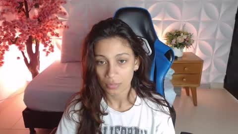  CORA  online show from December 22, 2025, 12:35 pm