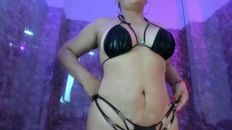 Snapshot of coral_rousee chatting on July 14, 2026, 11:38 am coral_rousee online show from July 14, 2026, 11:38 am