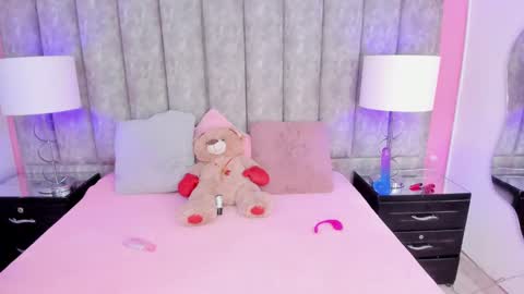 coralharmon online show from January 9, 2025, 1:24 pm