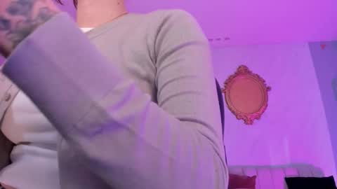 Corinne Russo online show from March 20, 2026, 12:32 pm