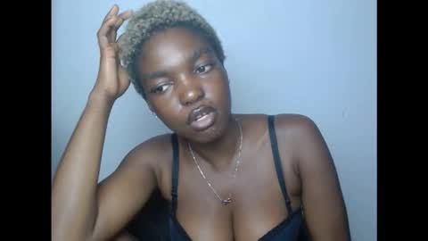 cornxcuntx online show from November 1, 2025, 7:27 pm