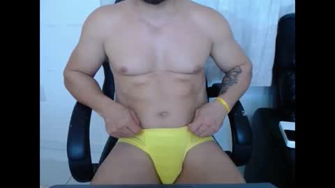 Snapshot of corolaxxl chatting on March 4, 2026, 1:33 am corolaxxl online show from March 4, 2026, 1:33 am