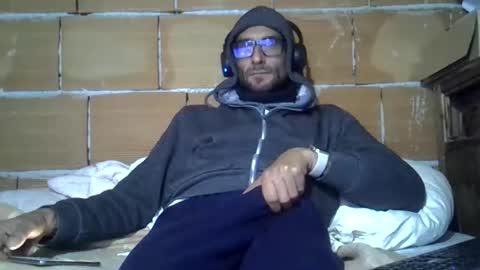 Corrado online show from December 15, 2025, 4:00 pm