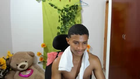 Ethan  online show from January 17, 2025, 3:12 am