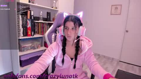 Snapshot of cositarika__ chatting on July 12, 2026, 2:46 am Lunita online show from July 12, 2026, 2:46 am