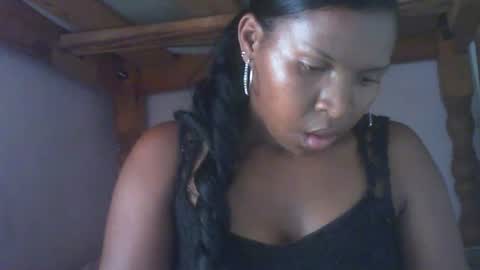 couleur_vanille online show from February 20, 2025, 7:12 am