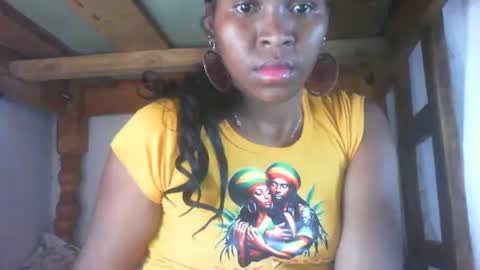 couleur_vanille online show from November 11, 2025, 6:02 am