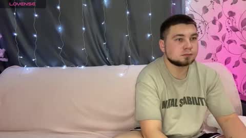 Emily  Ryan online show from December 21, 2025, 9:00 pm