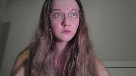 Snapshot of coyness_geneva chatting on March 1, 2026, 11:56 am Geneva online show from March 1, 2026, 11:56 am