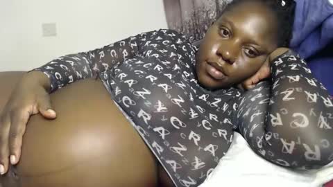 Snapshot of cozy_dion chatting on February 10, 2026, 8:13 pm Erykah online show from February 10, 2026, 8:13 pm