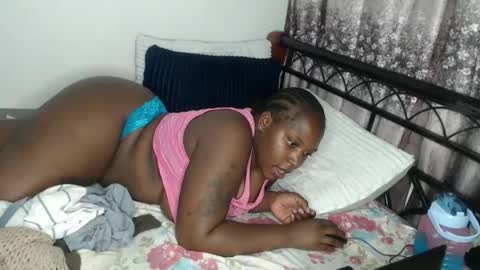 Snapshot of cozy_dion chatting on May 28, 2026, 8:39 pm Erykah online show from May 28, 2026, 8:39 pm