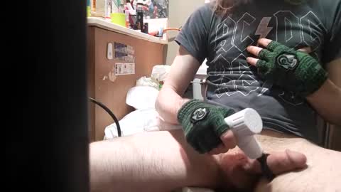 Snapshot of crackback_kyd chatting on December 20, 2024, 6:56 pm crackback_kyd online show from December 20, 2024, 6:56 pm