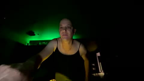 Snapshot of crash__gothic chatting on February 2, 2025, 11:40 am CrashGothic online show from February 2, 2025, 11:40 am