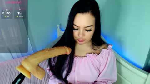 Eva online show from December 16, 2025, 9:03 am