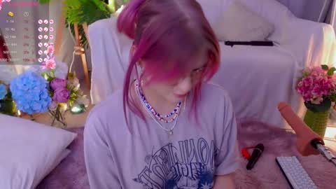 Sonya online show from February 14, 2025, 2:33 pm