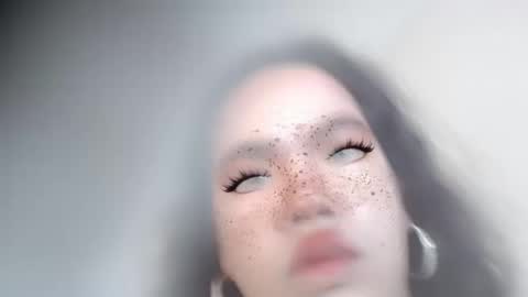 Hot Ayisha online show from January 1, 2025, 1:05 pm