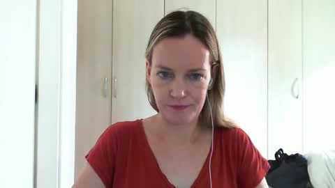 Anny online show from February 20, 2025, 10:48 am