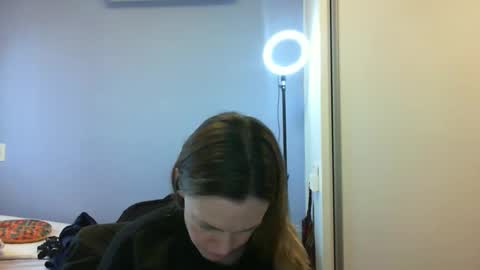 Anny online show from October 31, 2025, 11:00 am