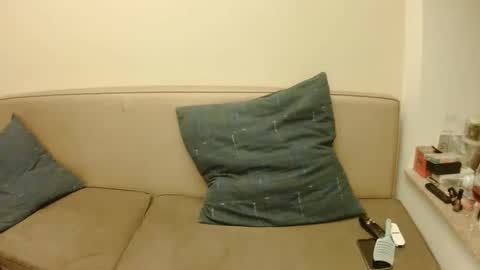 Kelly   online show from February 2, 2026, 6:17 pm