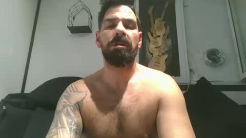 Snapshot of crazycouple1011 chatting on February 14, 2025, 1:45 am funcouple online show from February 14, 2025, 1:45 am