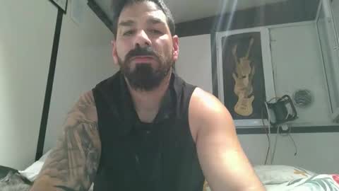 Snapshot of crazycouple1011 chatting on October 8, 2025, 3:04 am funcouple online show from October 8, 2025, 3:04 am