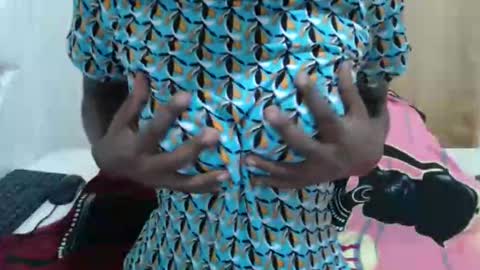 Ebonie online show from September 17, 2025, 9:38 pm