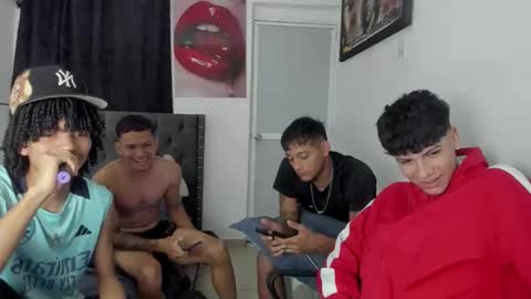 Snapshot of crazzy_master1 chatting on April 4, 2026, 5:49 am crazzy_master1 online show from April 4, 2026, 5:49 am