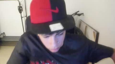 crazzy_master1 online show from May 31, 2026, 4:20 am