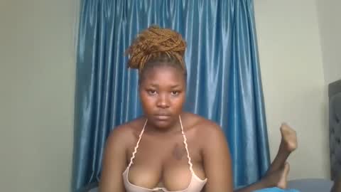 creamy_pie1 online show from March 6, 2026, 7:49 am