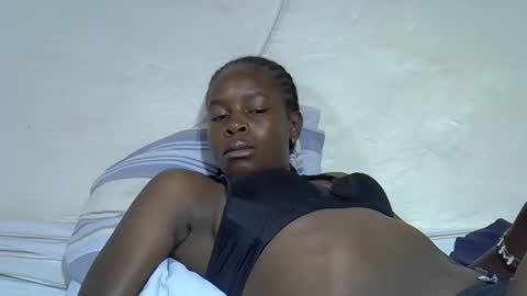 creamy_pussie online show from March 17, 2026, 10:18 am