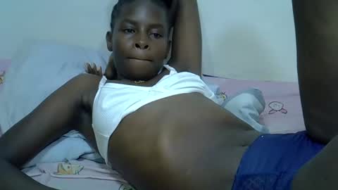 creamy_pussie online show from April 18, 2026, 7:58 pm