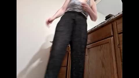 creamydilf11 online show from November 19, 2025, 6:57 am