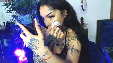 Sophie online show from April 7, 2026, 4:57 am