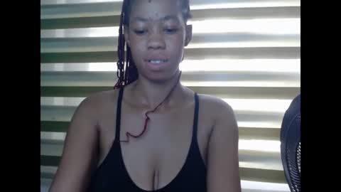 creamyxpussyx online show from April 24, 2026, 8:39 am