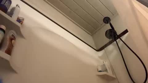 Breed me daddy  online show from November 6, 2025, 1:01 pm