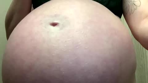 Breed me daddy  online show from March 2, 2026, 4:25 pm