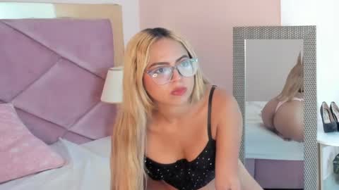 CristyBloom  online show from May 11, 2026, 8:28 pm