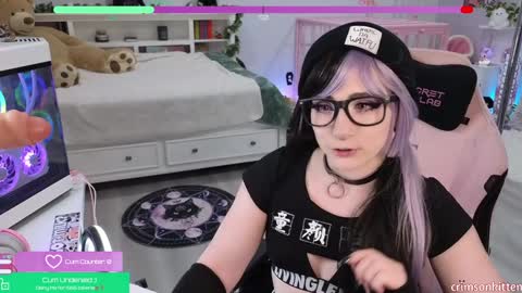 Snapshot of crimsonkitten chatting on January 16, 2025, 3:56 am Crimson Kitten online show from January 16, 2025, 3:56 am