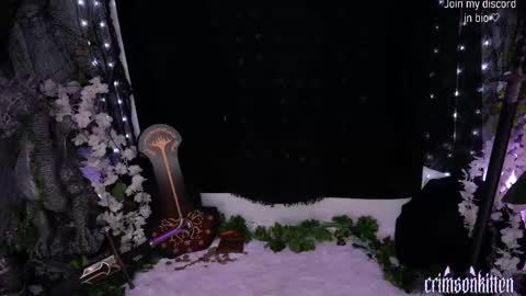 Snapshot of crimsonkitten chatting on October 19, 2025, 4:57 am Crimson Kitten online show from October 19, 2025, 4:57 am